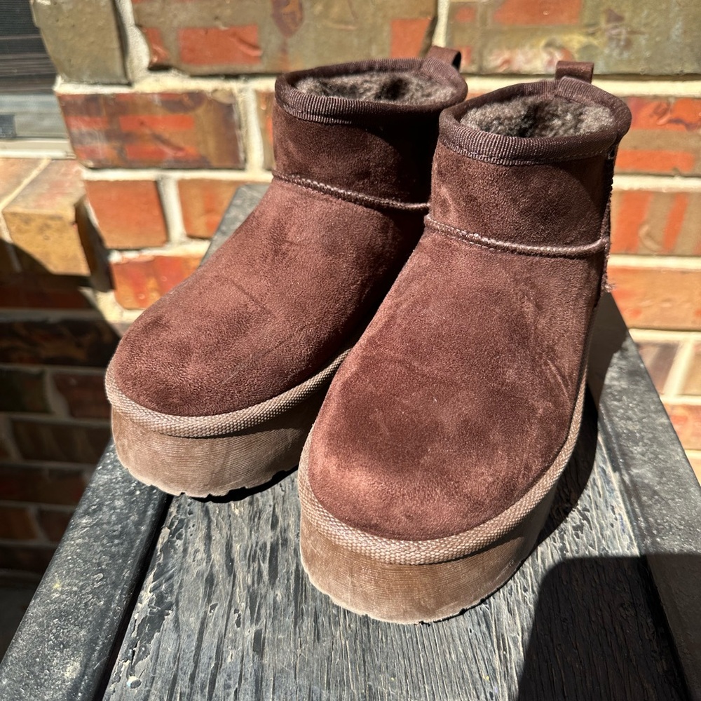 Glaze Platform Brown Booties